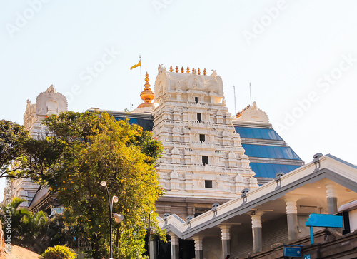 Foto ISKCON Bangalore or Bengaluru is a Radha Krishna Temple