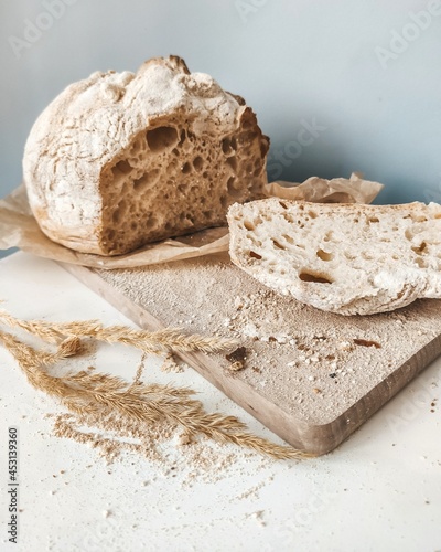 Domowy chleb z pieca.
