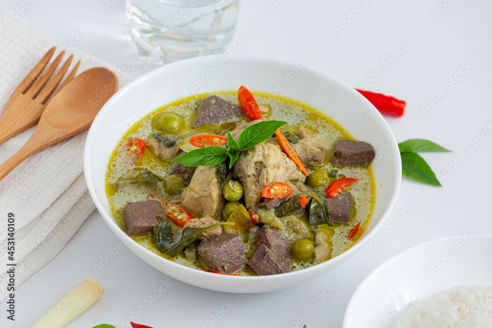 Green Curry with Pork Green Curry with Pork