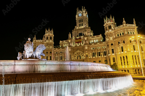 Plaza de cibeles de noche, Madrid