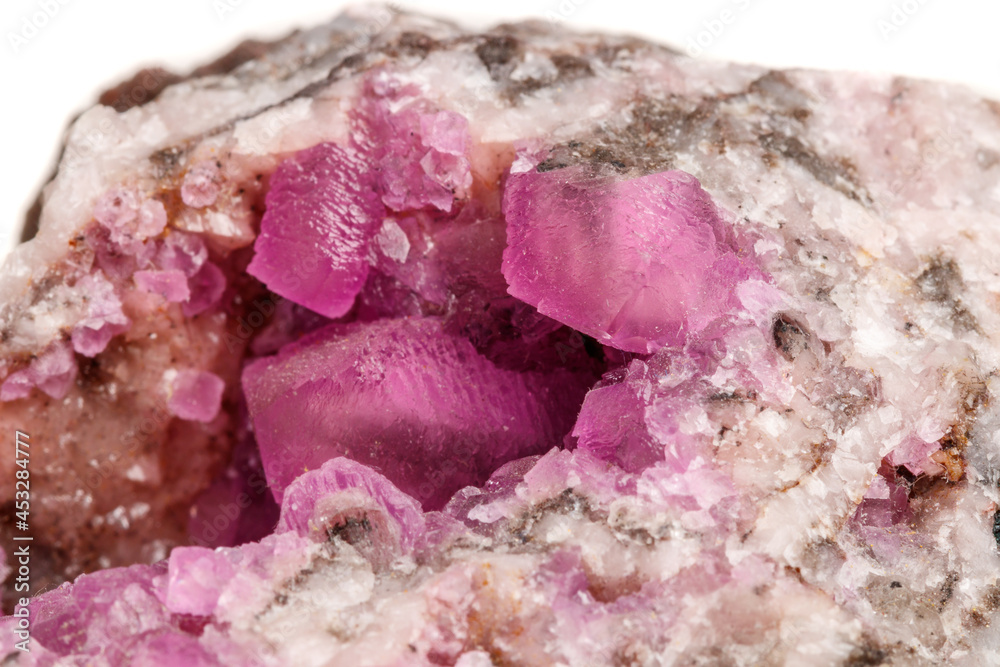 Obraz premium Macro mineral stone Cobalt Calcite rock on white background