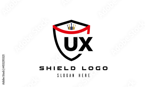 creative shield latter logo vector