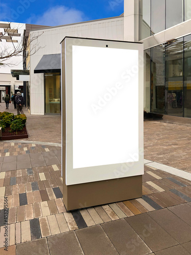 Cuadro en lienzo Mockup standalone big screen info kiosk
