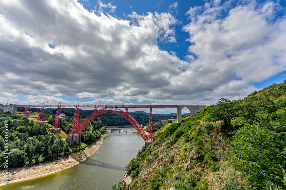 Garabit viaduct (Built by Gustave Eiffel), Cantal, Massif Central, France Garabit viaduct (Built by Gustave Eiffel), Cantal, Massif Central, France
