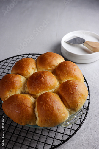 Pani popo or samoan coconuts buns is a samoan sweet roll baked in a delicious coconut sauce. 
