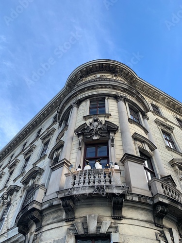 Penguins look at Vienna from the balcony