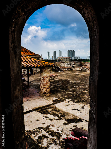 Travel inside the Castillo San Felipe de Barajas, Cartagena Colombia