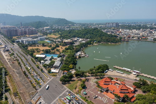 台湾南部の高雄市周辺の上空からドローンで撮影した空撮写真 Aerial photo taken by drone from the sky over Kaohsiung City and surrounding areas in southern Taiwan.  © Hello UG
