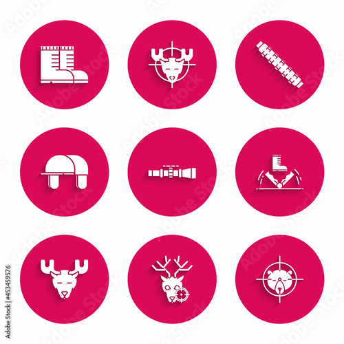 Set Sniper optical sight, Hunt on deer with crosshairs, bear, Trap hunting, Moose head horns, Hunter hat, Hunting cartridge belt cartridges and boots icon. Vector