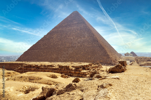 Great Pyramid of Giza ( Egypt )
