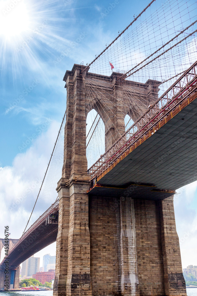 Fototapeta premium Brooklin Bridge, NYC.