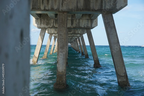 Dock 004