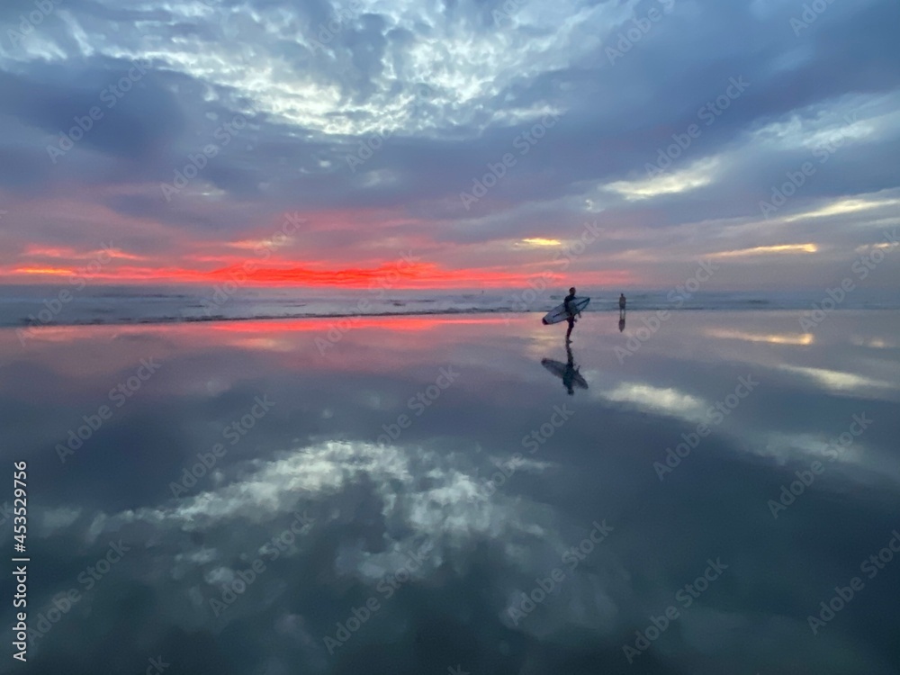 Fototapeta premium kite surfing in the sea