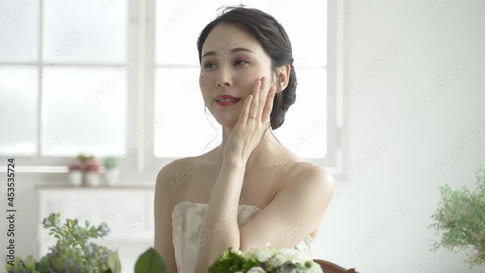 女性 ビューティーメイク 女性 ビューティーメイク