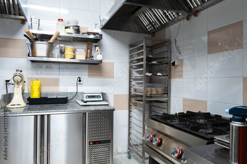Fast food restaurant kitche...