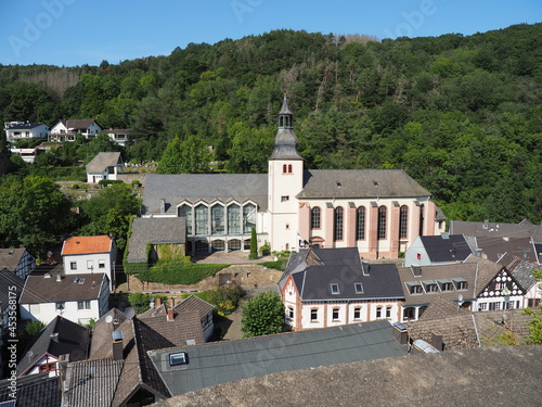 Katholische Pfarr- und Wallfahrtskirche Heimbach - 
Altbau St. Clemens und Neubau Salvatorkirche mit Pietà und Antwerpener Retabel photo