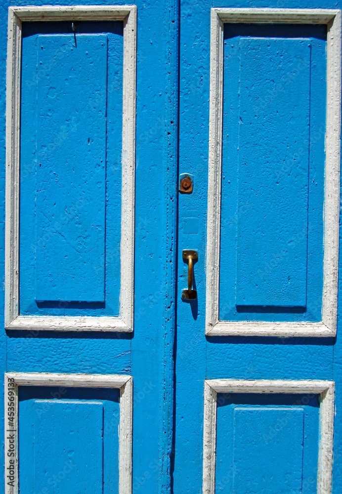 Blaue Türe in Havanna auf Kuba