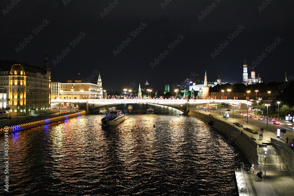 Night view of Moskva River in the city center of Moskva close to Red Place