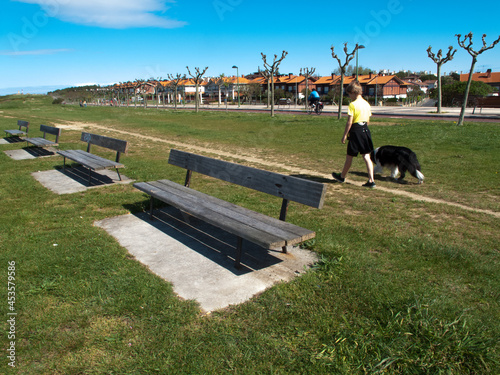 Sencilla  e  interesante  
ruta que comienza en Punta Galea (Getxo) y finaliza en las playas de Arrietara-Atxabiribil  en  Sopelana,  Vizcaya, País Vasco photo