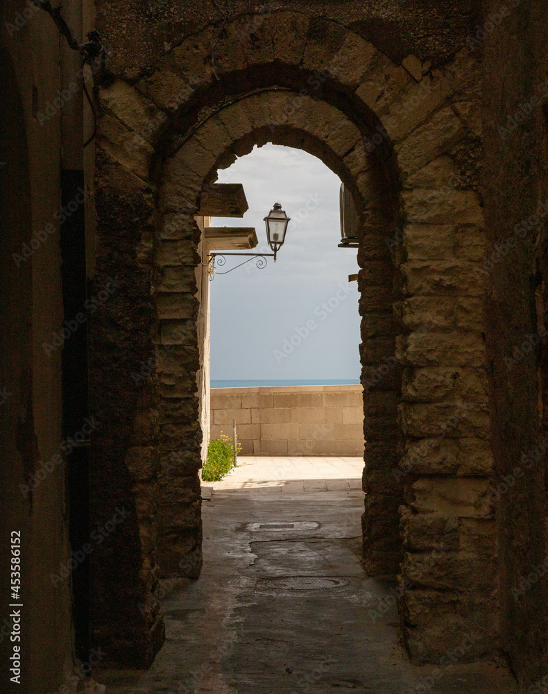 Obraz premium portico con lampione