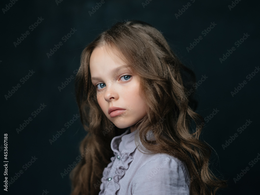 Fototapeta premium cute girl hairstyle fashion posing studio