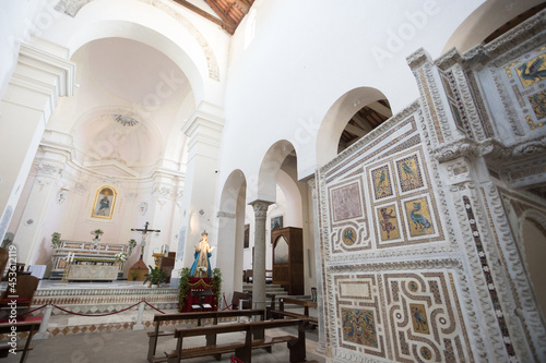 Interno del duomo di ravello, basilica di santa maria assunta e san pantaleone photo