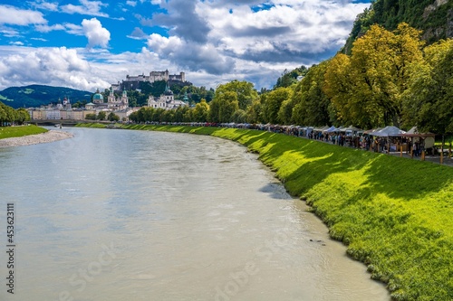 view of the river in the city of salzburg - Salzach Galerien