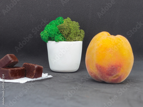 What is the difference between natural and artificial sugars?