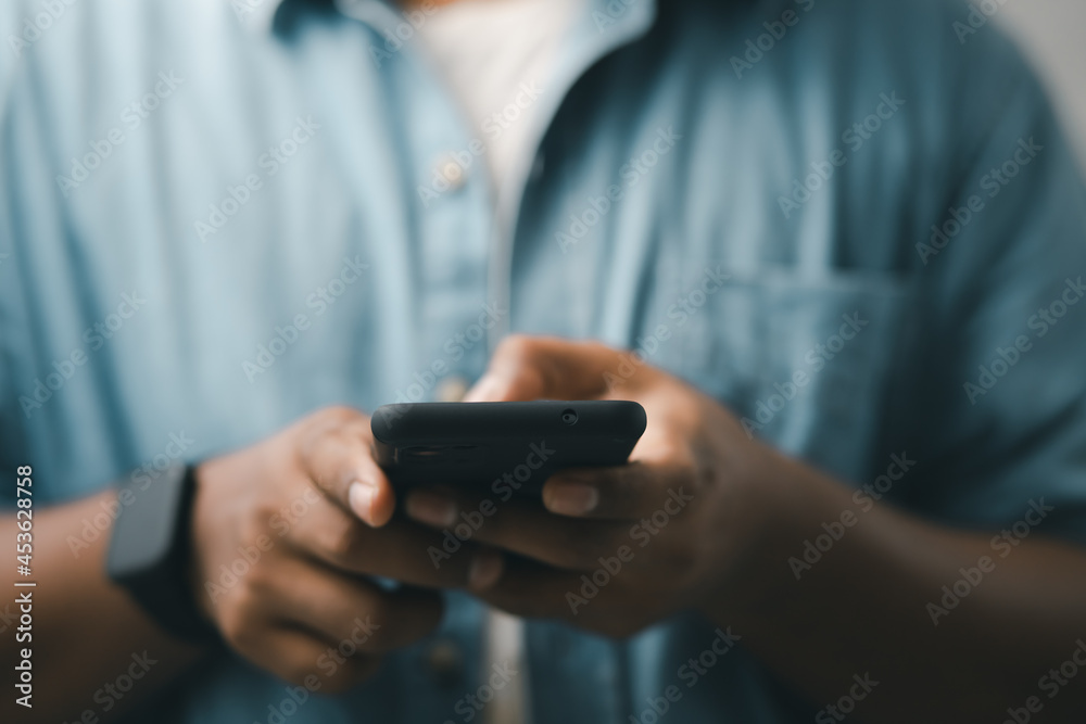 concept of mobile technology Businessmen use smartphones while working at home or office.
concept of mobile technology Businessmen use smartphones while working at home or office.