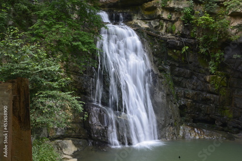 Fototapeta Naklejka Na Ścianę i Meble -  waterfall in the woods