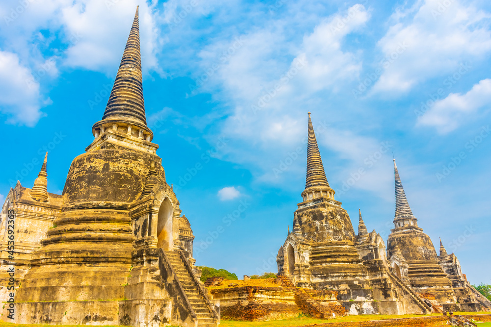 Fototapeta premium Ruins of Ayutthaya Temples, Thailand