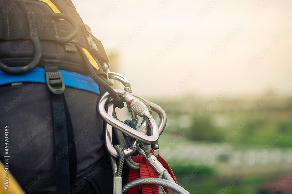 Equipment that should be carried on high climbs Equipment that should be carried on high climbs