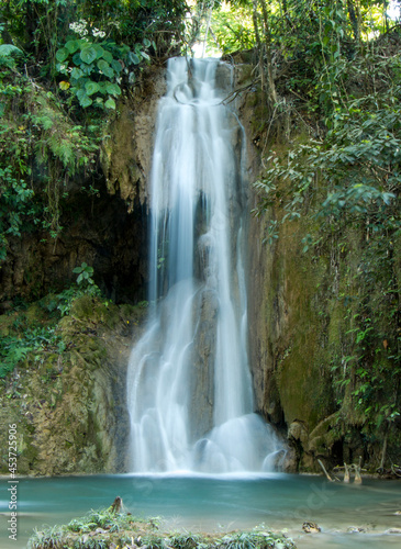 Fototapeta Naklejka Na Ścianę i Meble -  Cascadas de Agua Azul, de seda 1