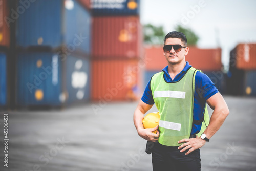Young male warehouse superv...