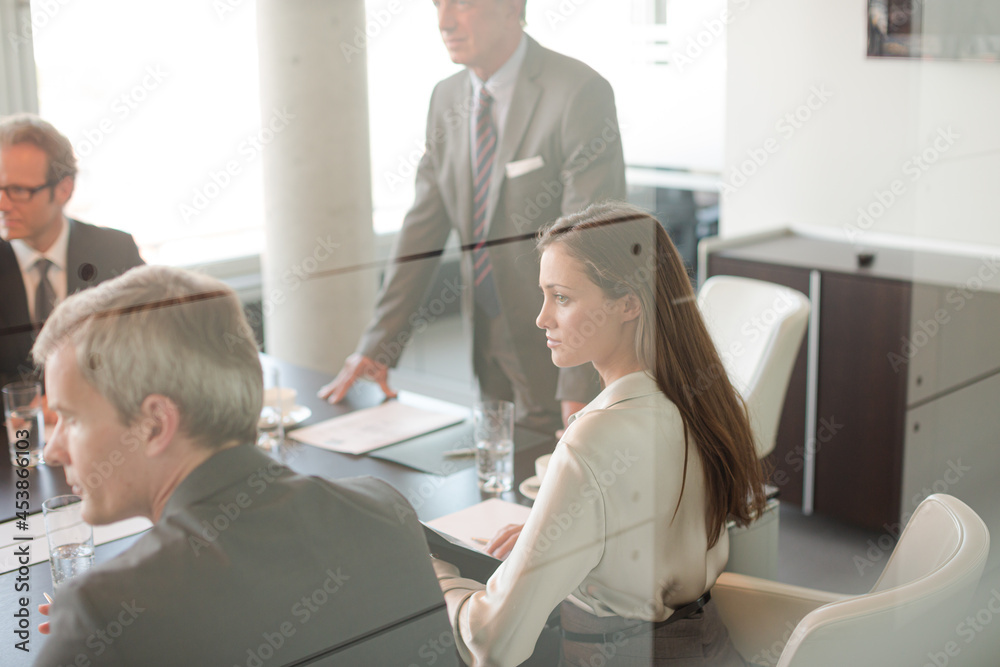 Obraz premium Business people talking in meeting