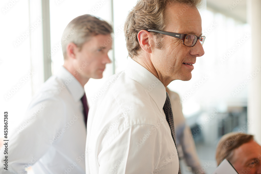 Obraz premium Business people talking in meeting