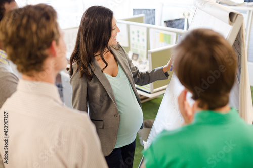 Wallpaper Mural Business people talking in meeting Torontodigital.ca