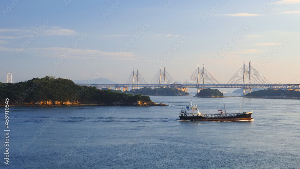 夕方の瀬戸大橋斜張橋2