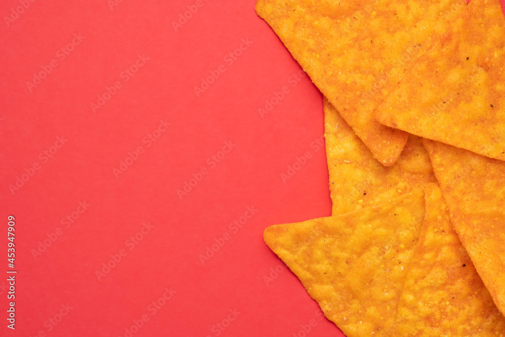 Tortillas Chips Background. Mexican Snack Food Backdrop. Isolated unhealthy Junk Food Stockfoto