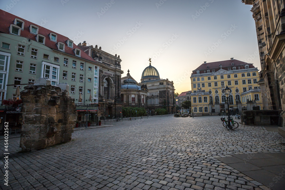 Dresden, Neumarkt im Sonnenaufgang