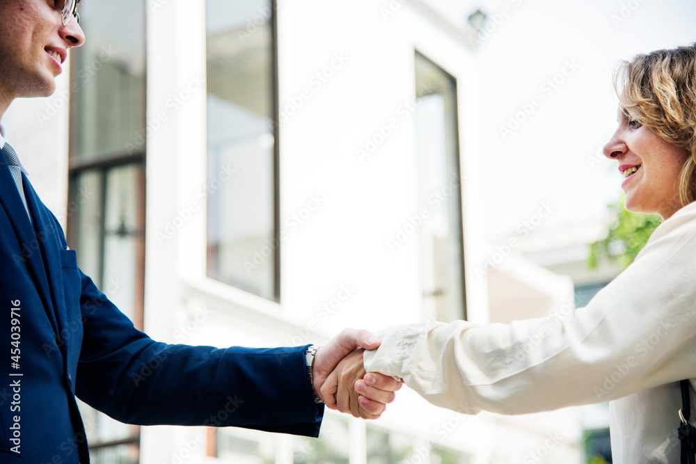 © Rawpixel.com - Business people have a meeting