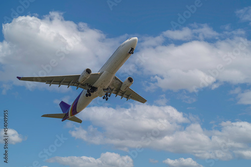 passenger transport aircraft © Tum