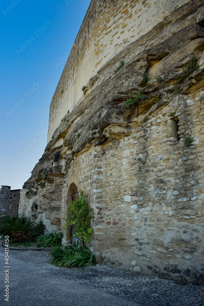 Remparts, Grignan, Drôme