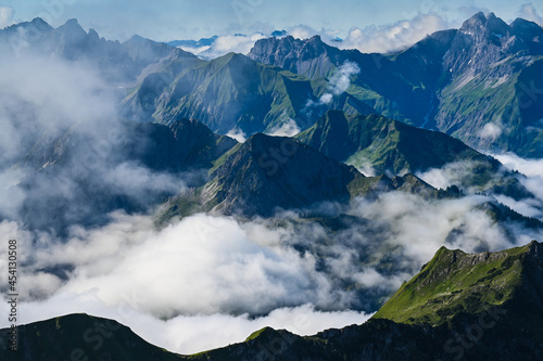 Panoramablick über die Allgäuer Alpen © Woodapple