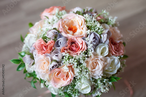bouquet of wedding roses