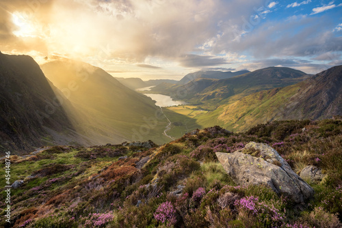 Fototapet Breathtaking view of Buttermere and Crummock Water in the English Lake District taken on a sunny Summer evening