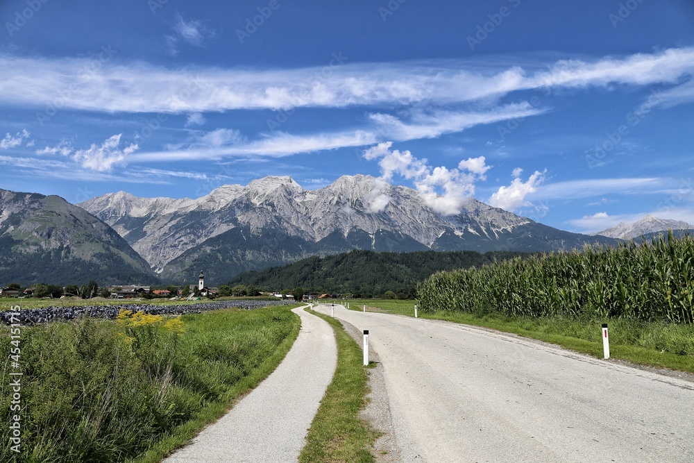 Fototapeta premium road in mountains