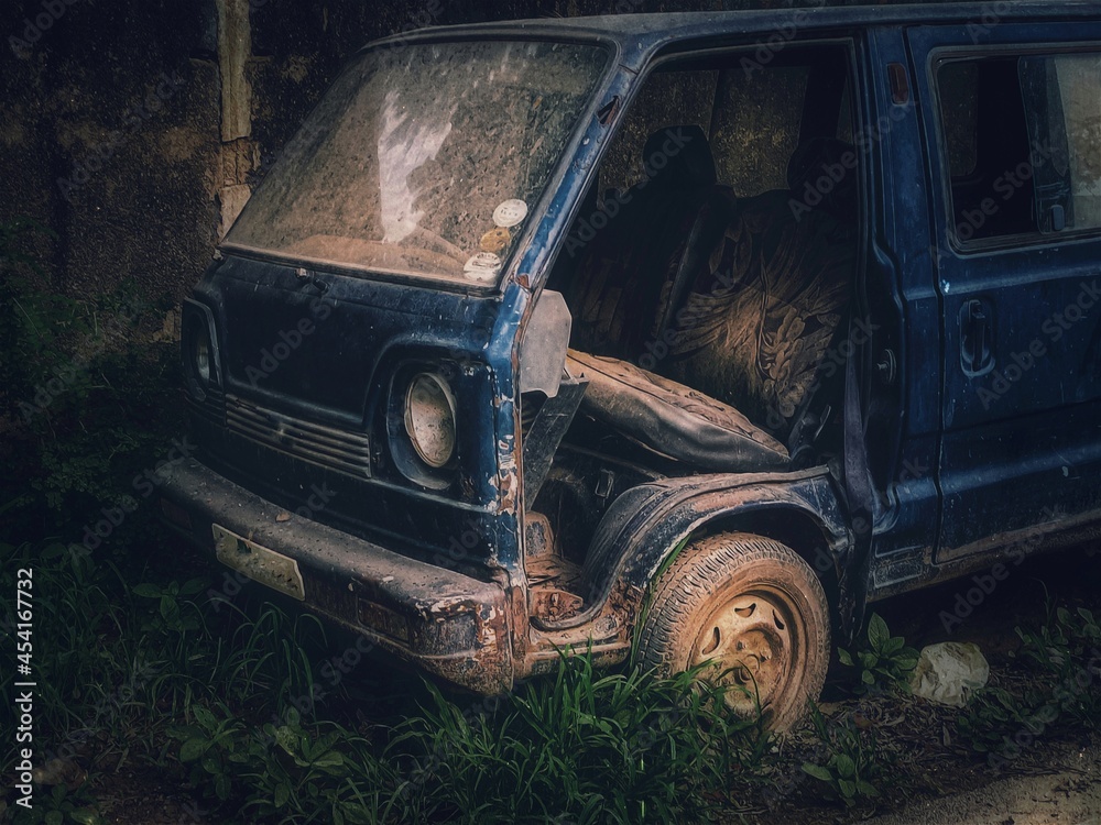 old abandoned car
