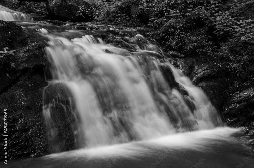 Fototapeta premium waterfall in the mountains
