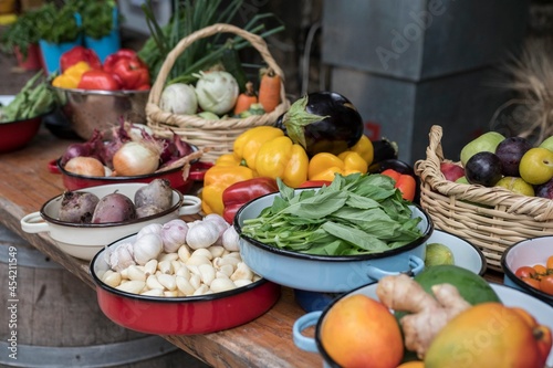Fototapeta Naklejka Na Ścianę i Meble -  fruits and vegetables in basket